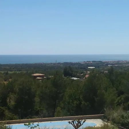 בית נופש Casa Monique *